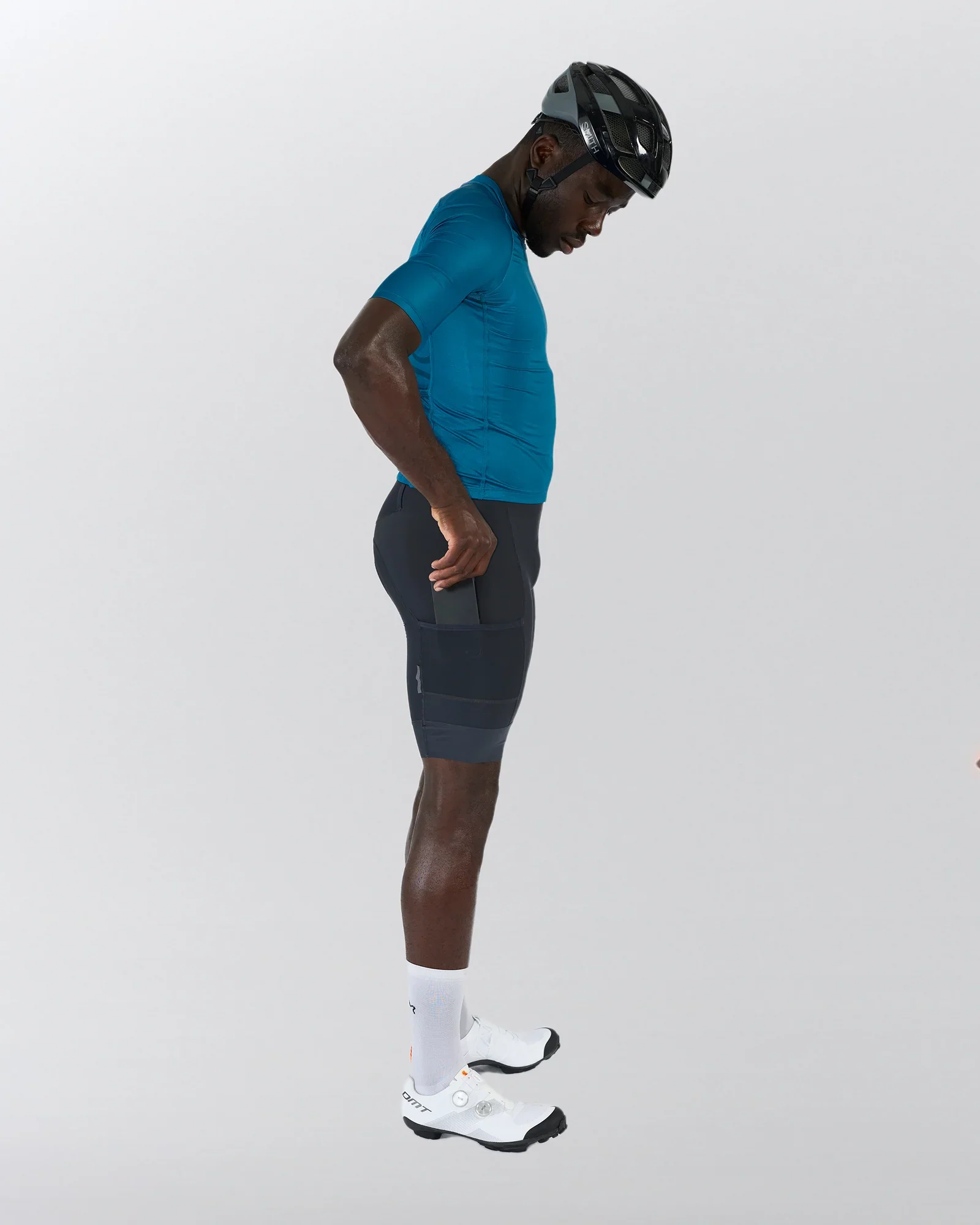 Albion ABR1 Men's Pocket Bib Shorts Graphite - Image 5