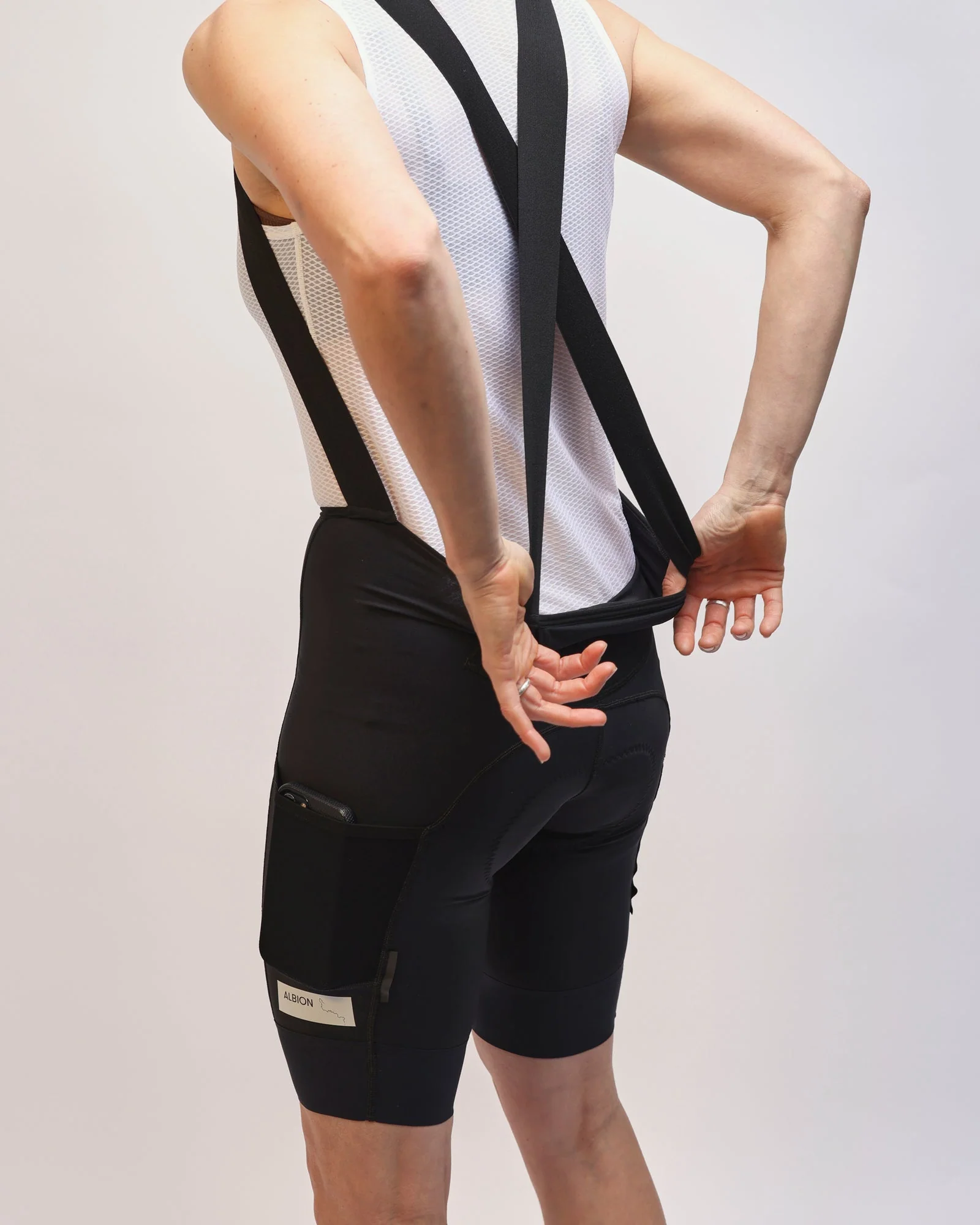 Albion ABR1 Women's Pocket Bib Shorts Black - Image 5