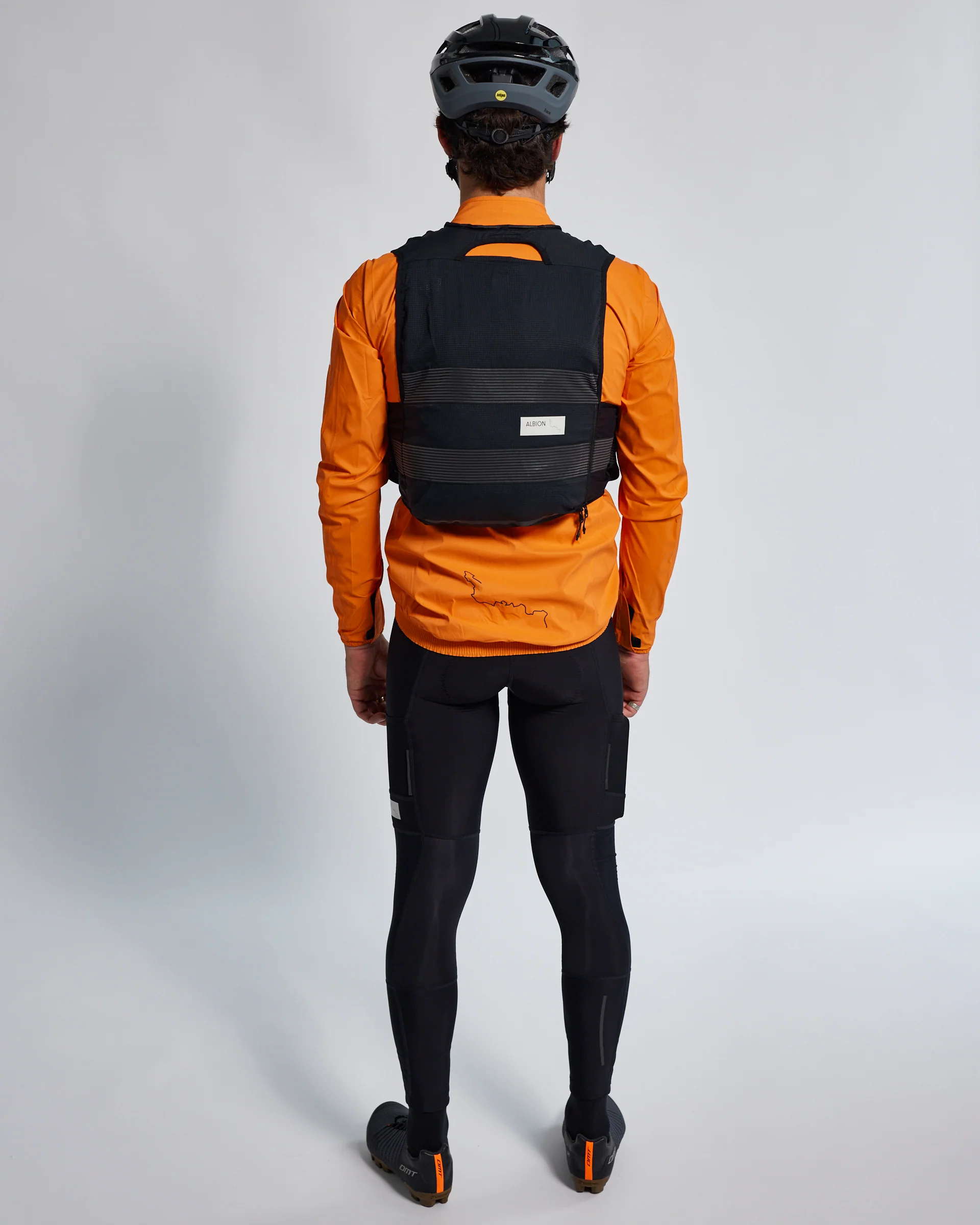 Albion All Road Visibility Cargo Vest Black/Reflective - Image 4