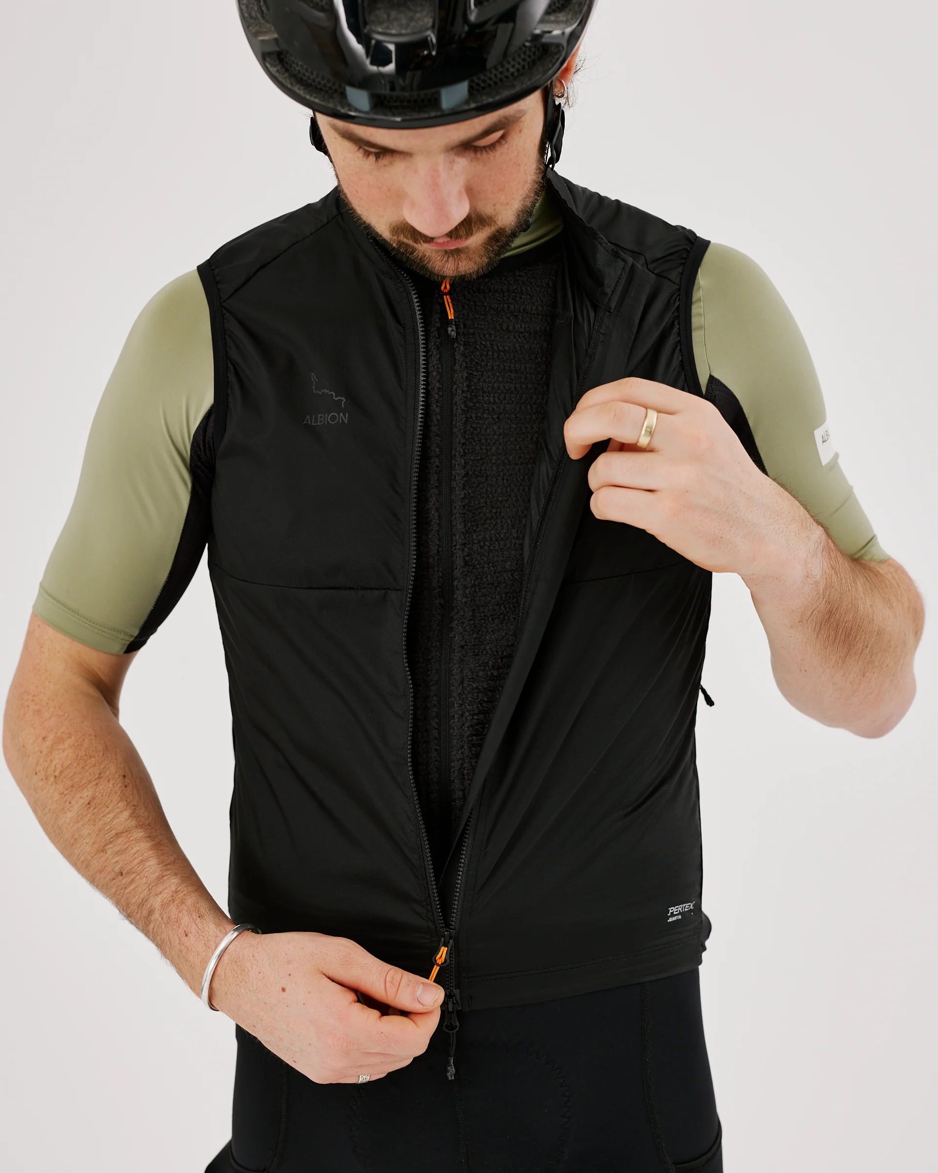 Albion Primaloft Active Evolve Body Warmer Graphite - Image 5