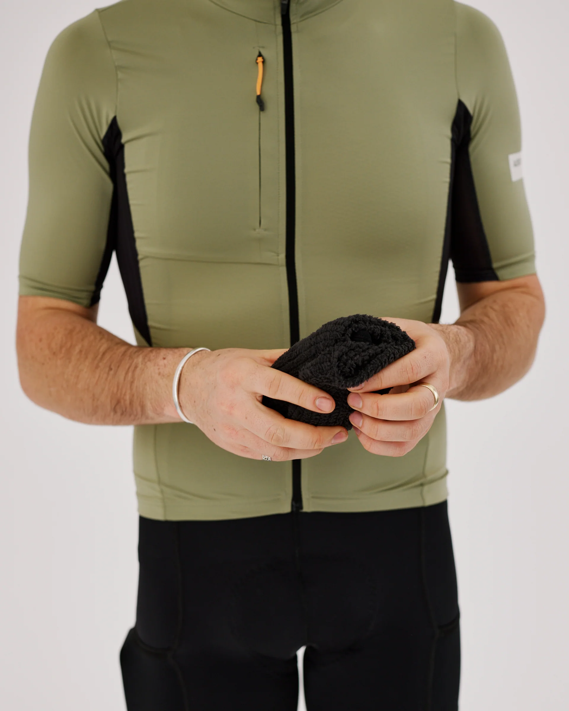 Albion Primaloft Active Evolve Body Warmer Graphite - Image 6