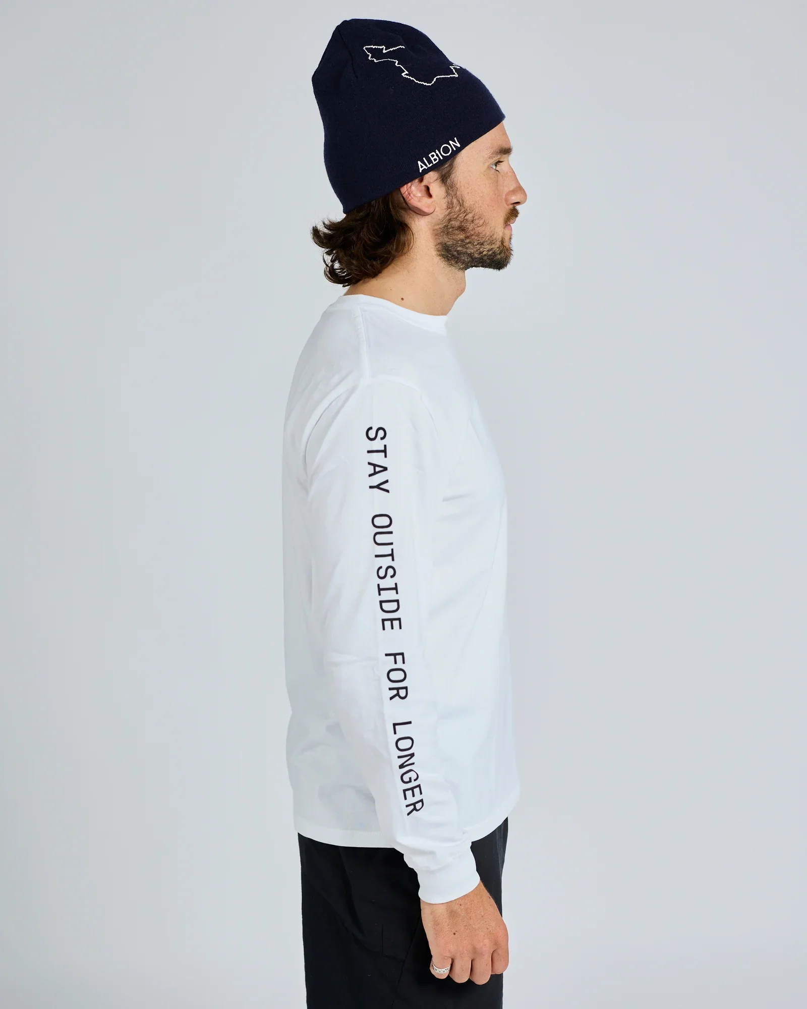 Albion Zoa Merino Beanie Midnight Blue - Image 2