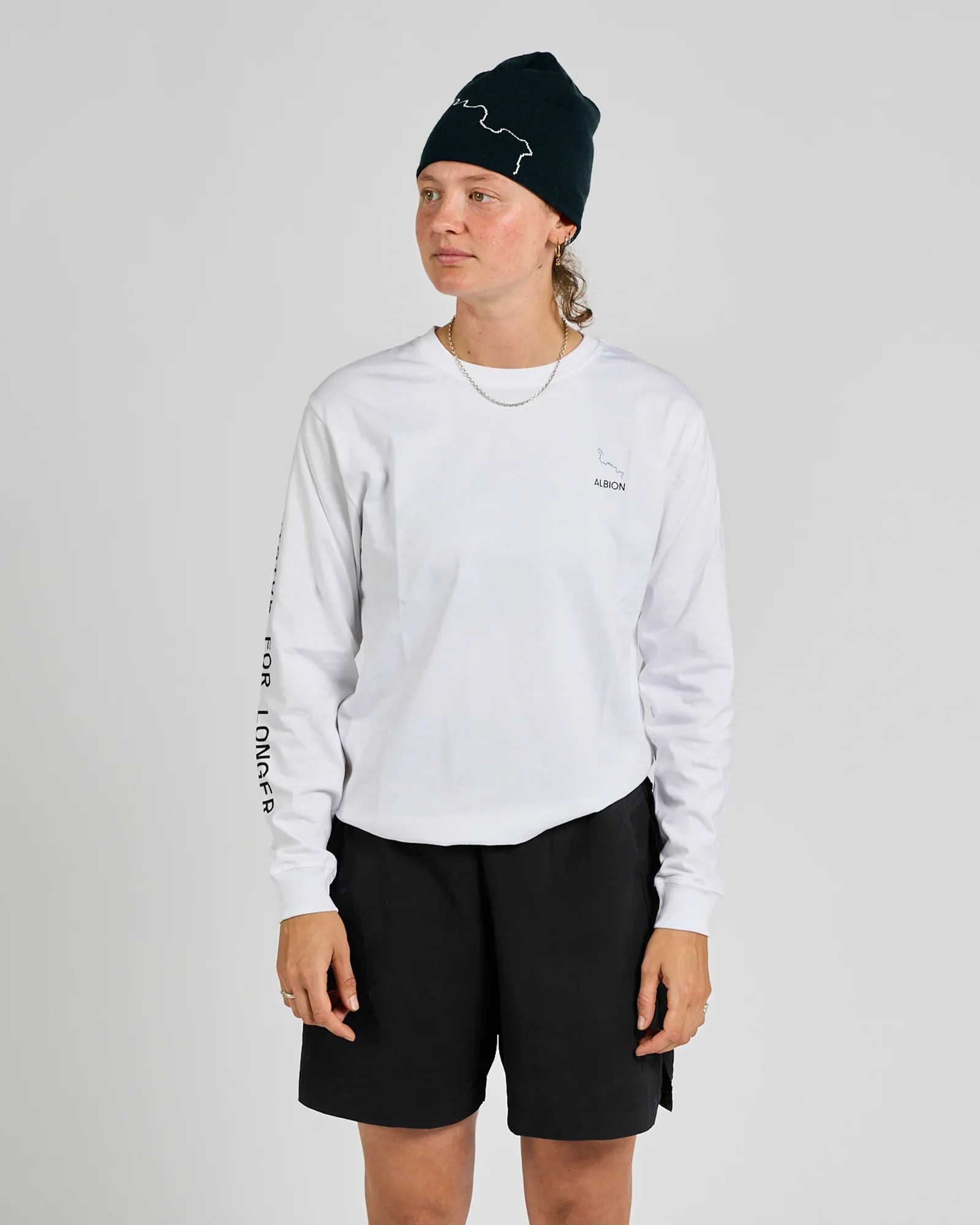 Albion Zoa Merino Beanie Midnight Blue - Image 3