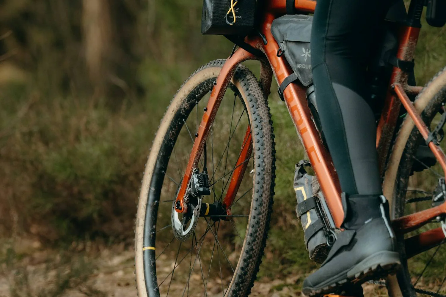 Apidura Expedition Downtube Pack 1.2L - Image 9