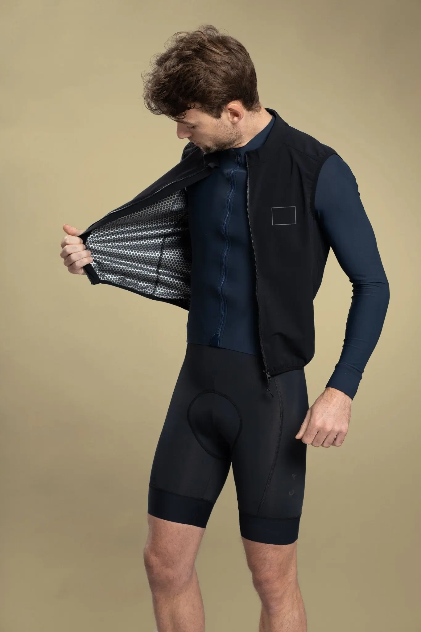 Canvas All Weather Gilet Black - Image 3