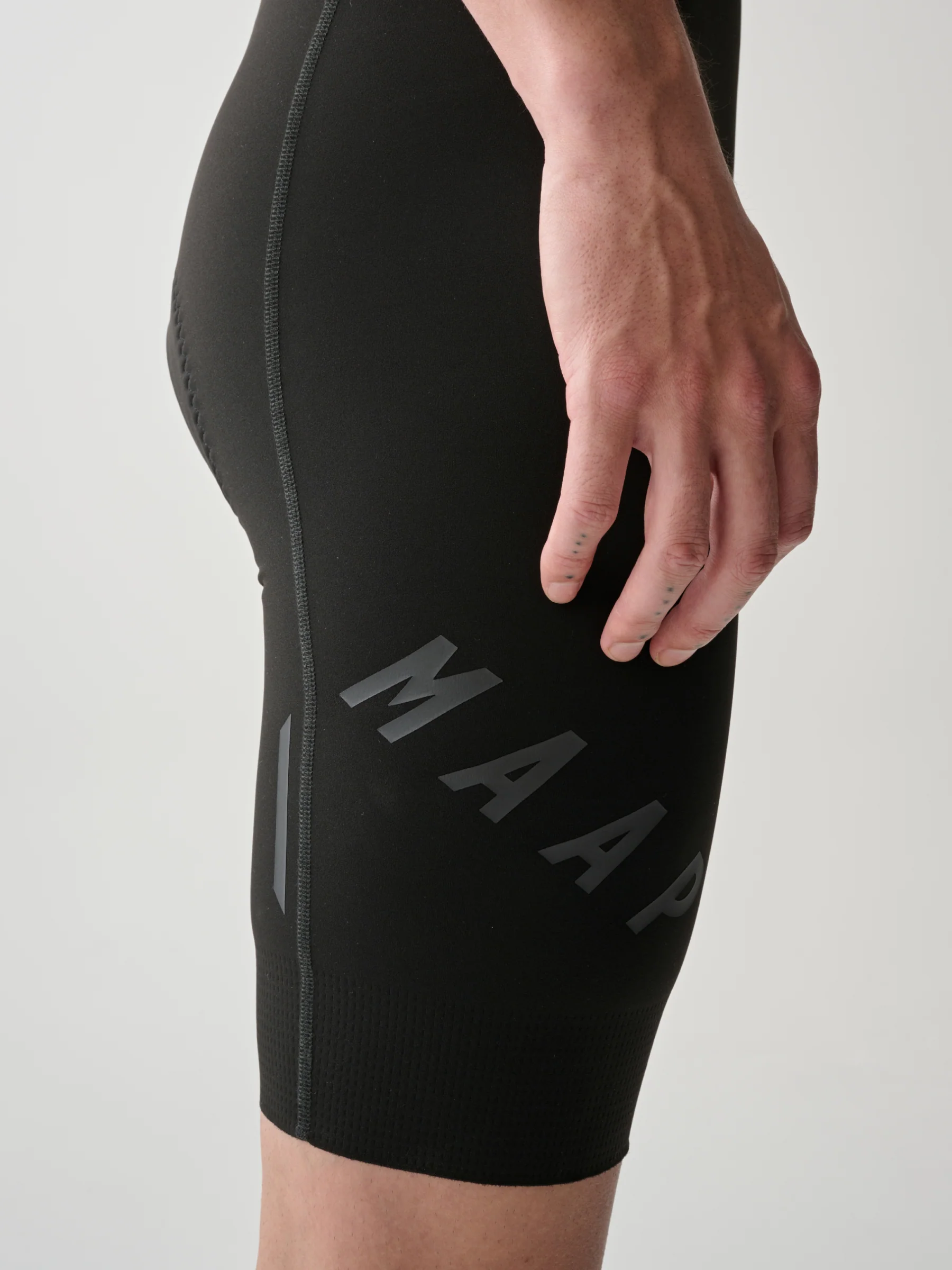 MAAP Aeon Men's Bib Shorts Black/Black - Image 5