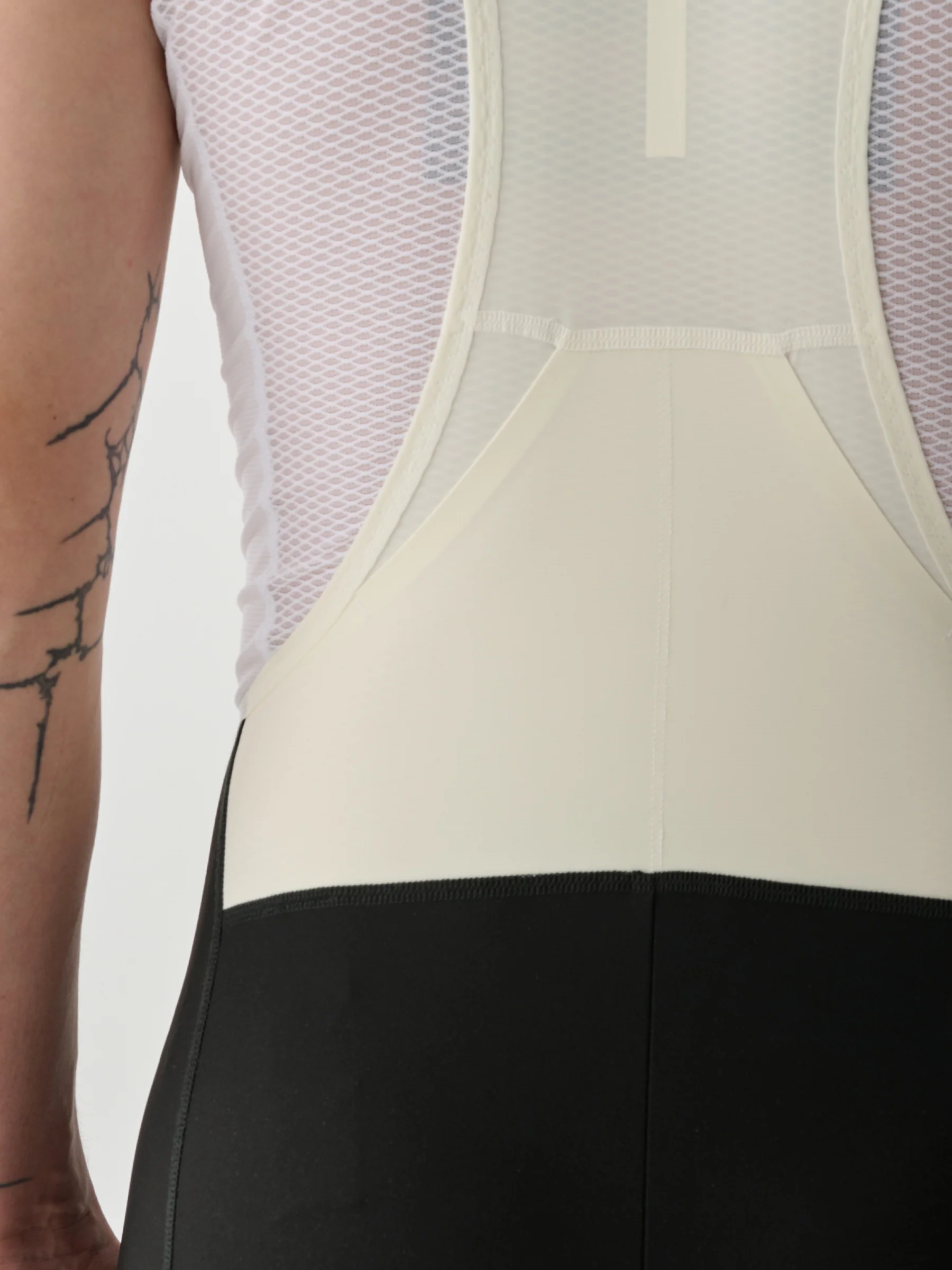 MAAP Aeon Men's Bib Shorts Black/White - Image 6