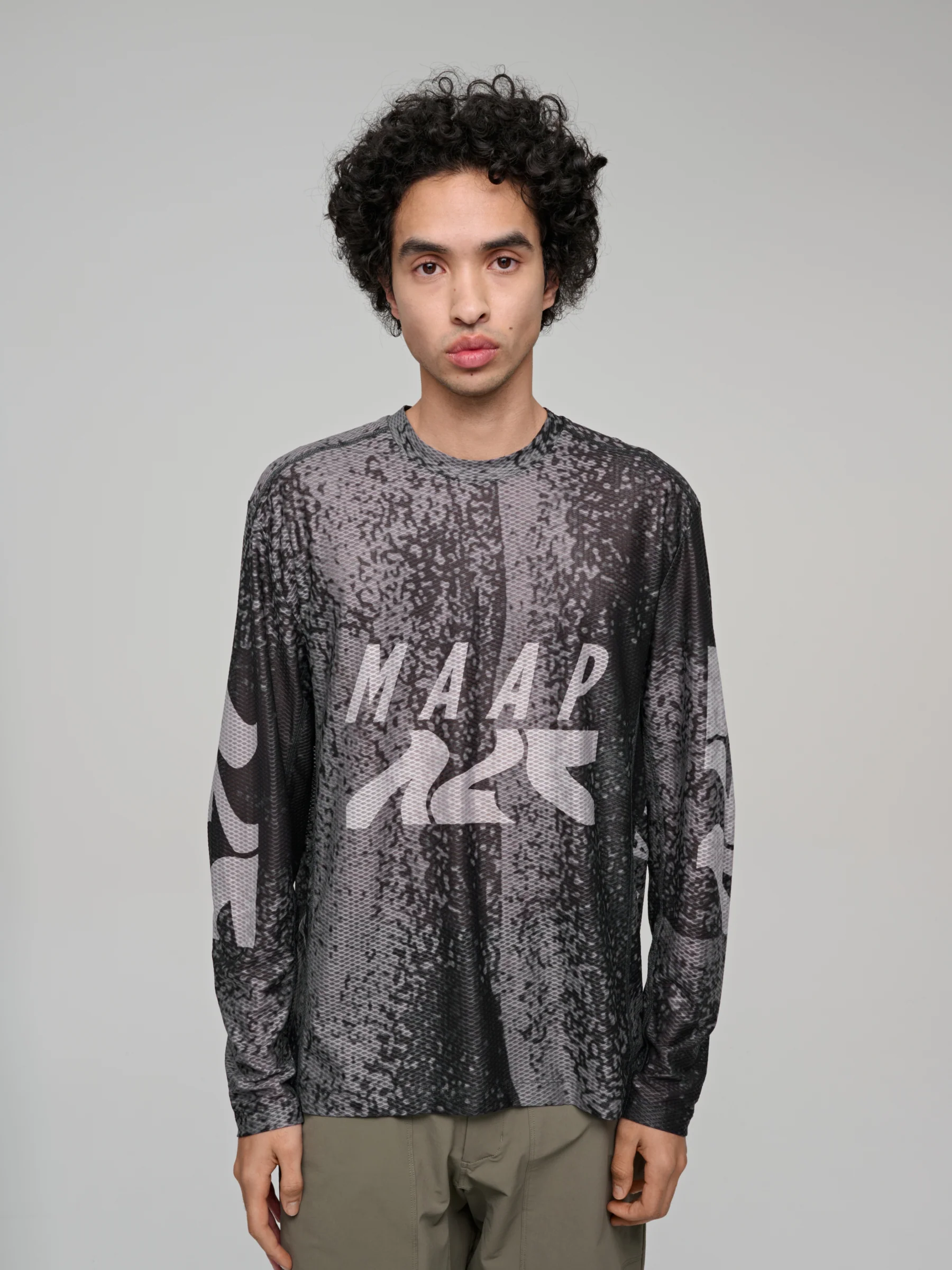 MAAP Alt_Road Men's Mesh Longsleeve Tee Silver/Black - Image 5