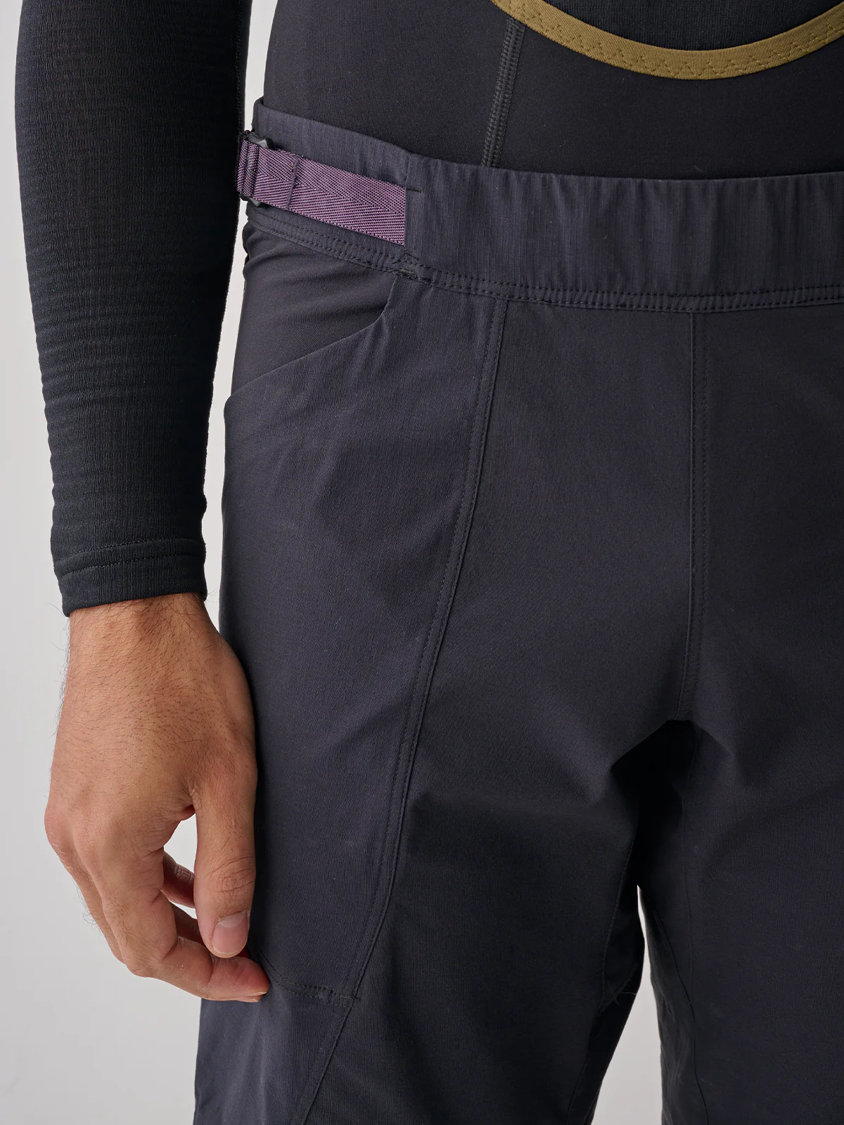 MAAP Alt_Road Men's Overshorts Black - Image 6