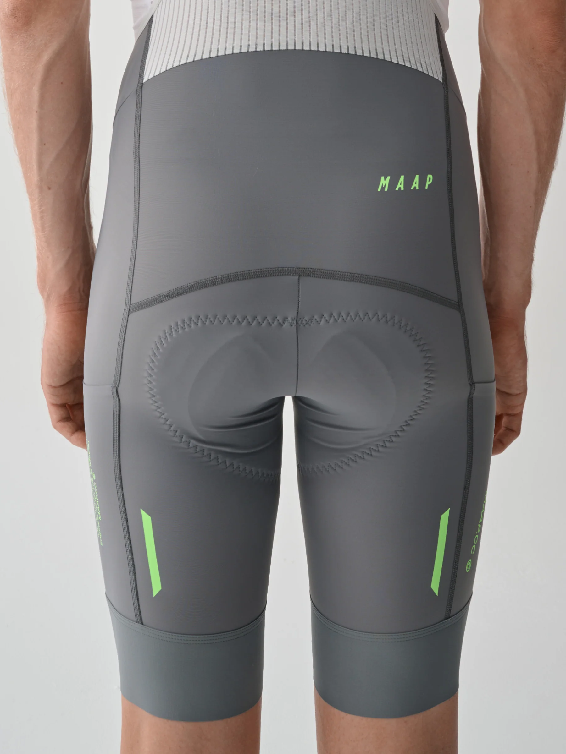 MAAP Blur Men's Team Evo Cargo Bib Shorts Shadow - Image 6