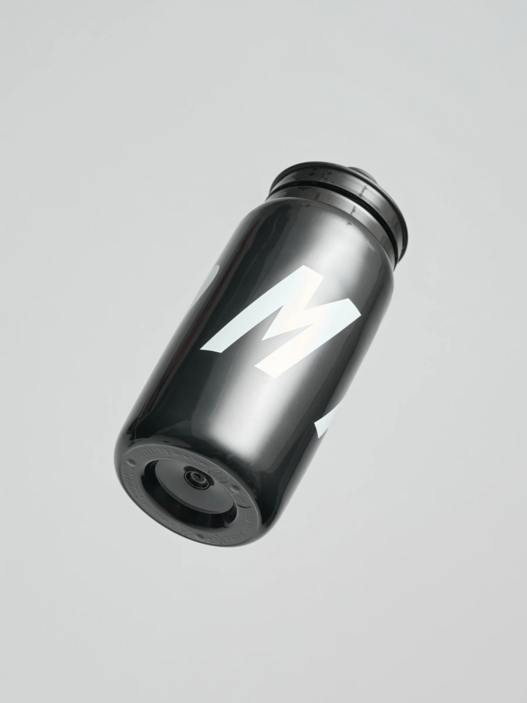 MAAP Core Bottle Black - Image 2