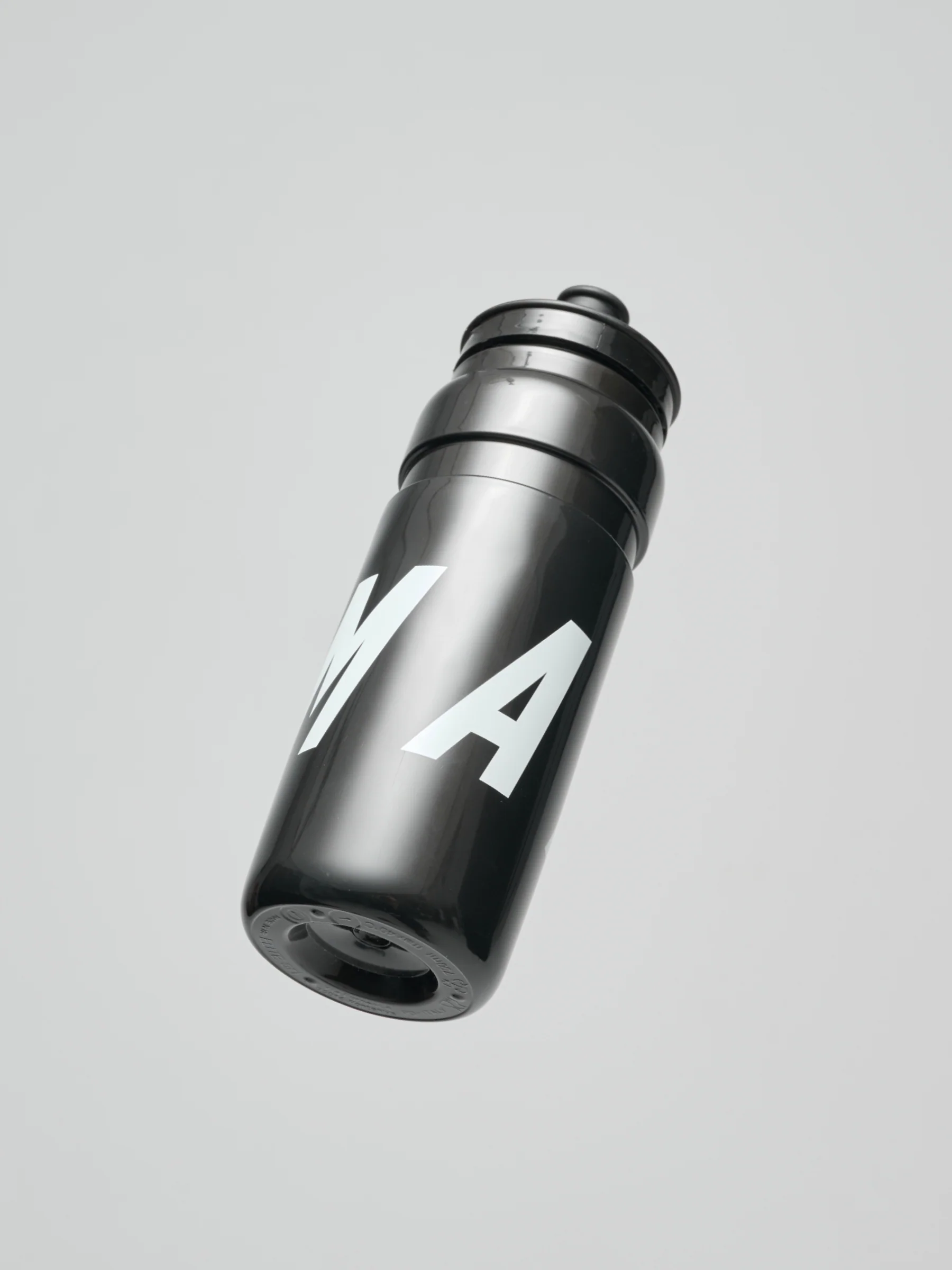 MAAP Core Bottle Large Black - Image 2