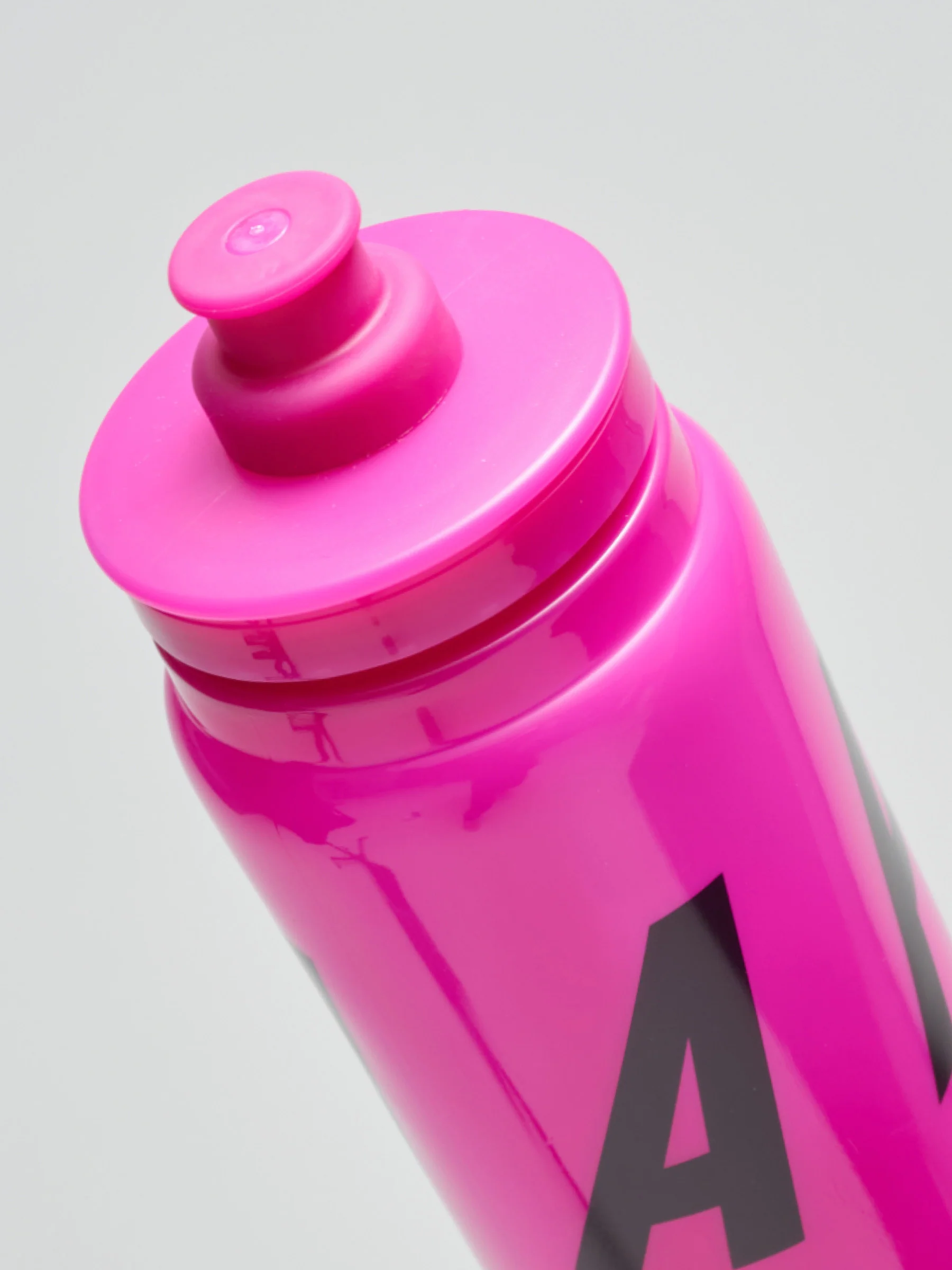 MAAP Core Bottle Magenta - Image 3