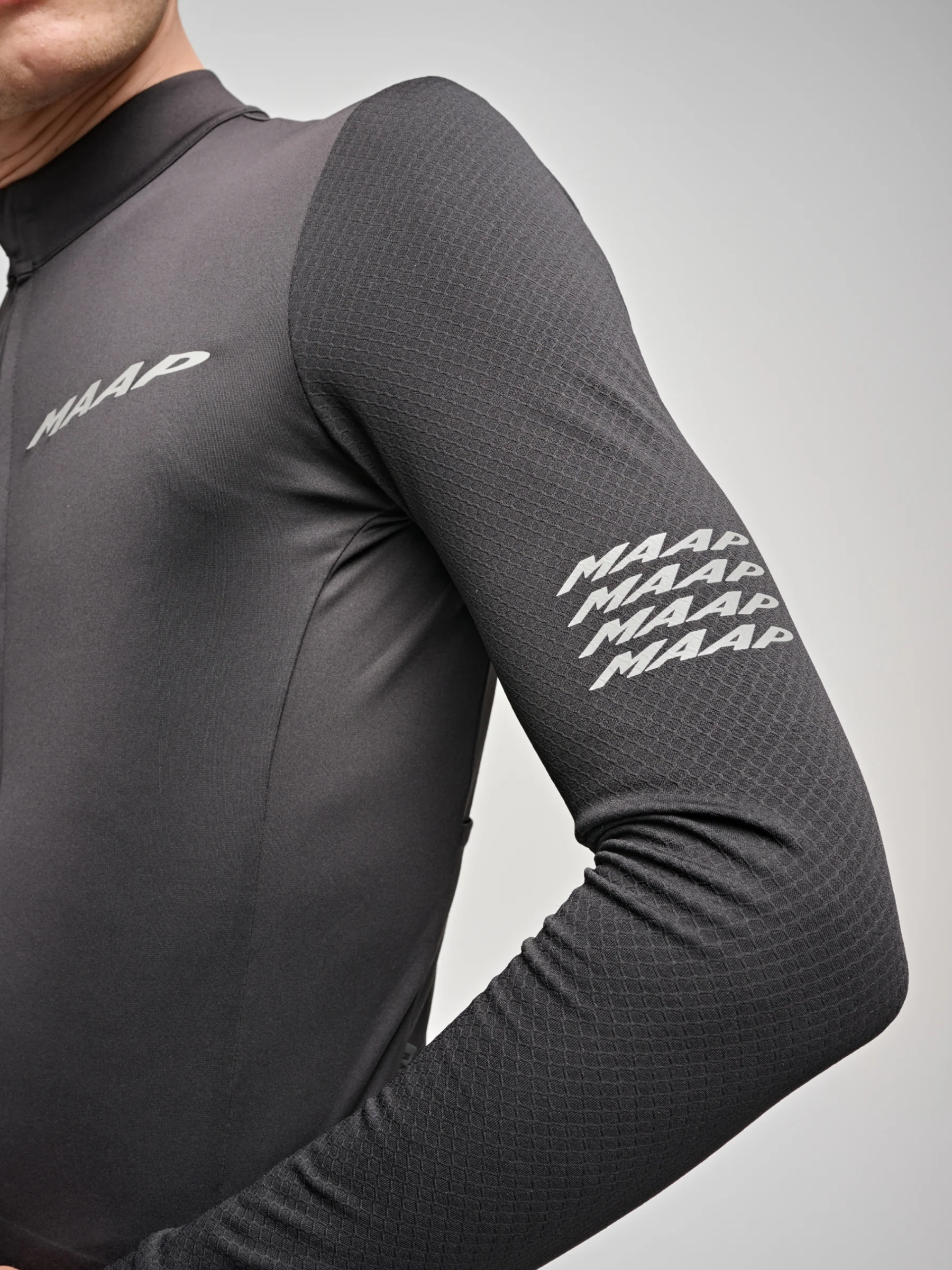 MAAP Emerge Men's Thermal Longsleeve Jersey Black - Image 7