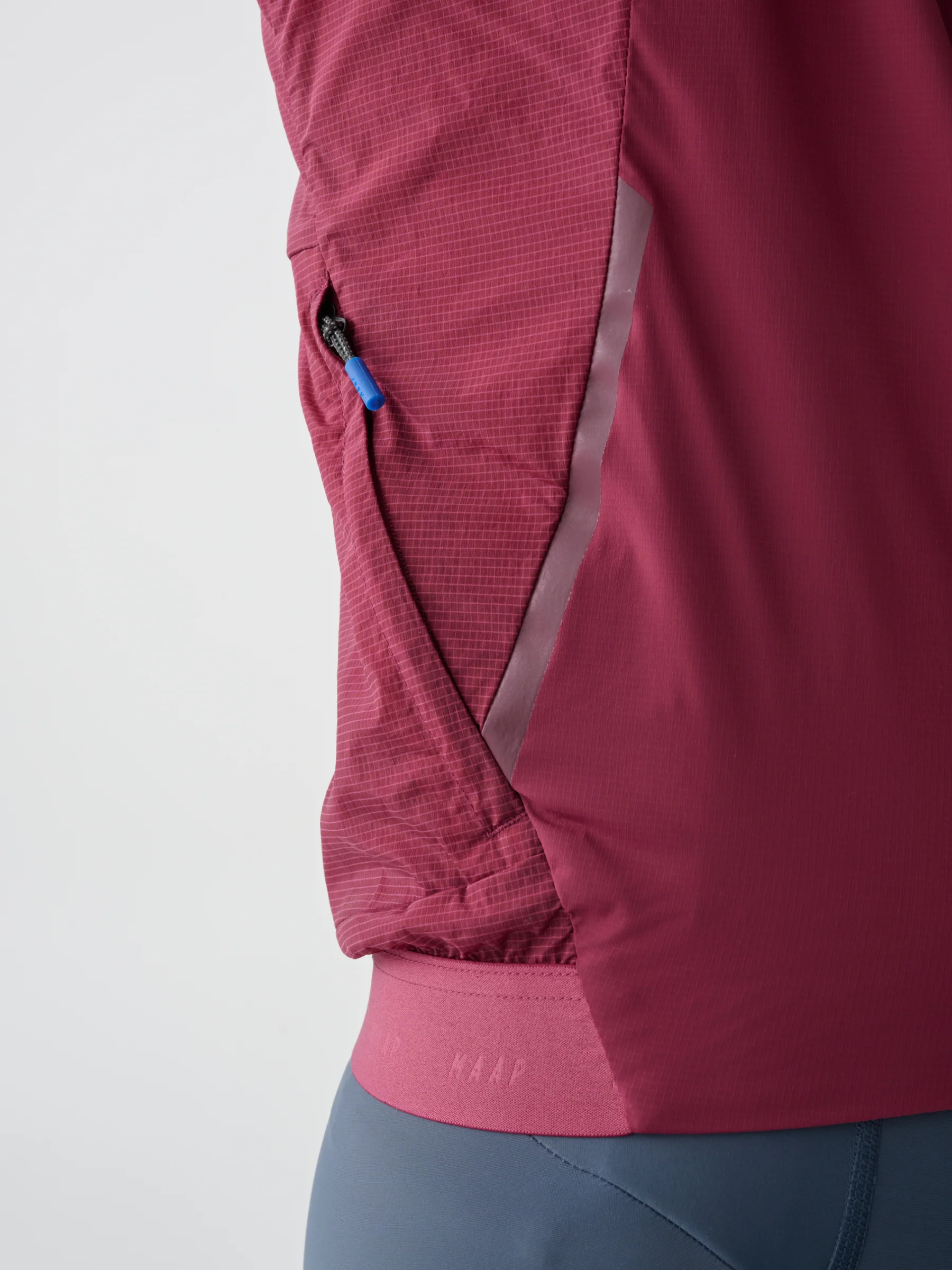 MAAP Flow Men's Insulated Jacket Dark Plum - Image 5