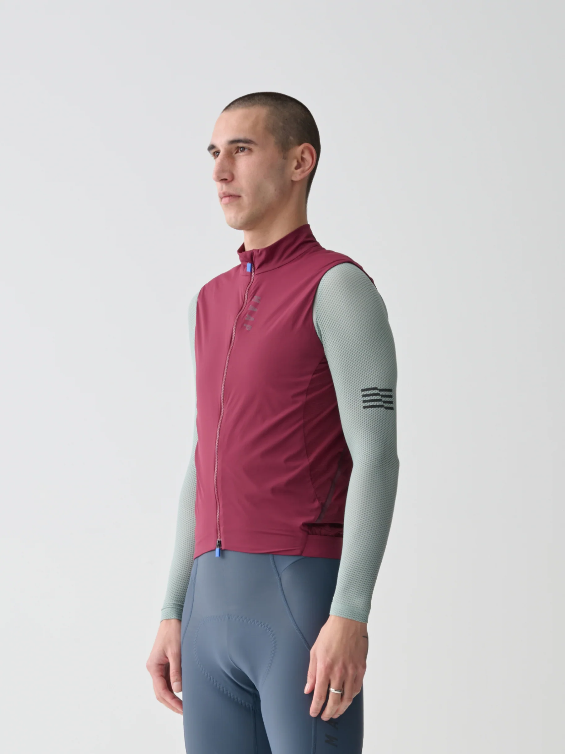 MAAP Flow Men's Insulated Vest Dark Plum - Image 2