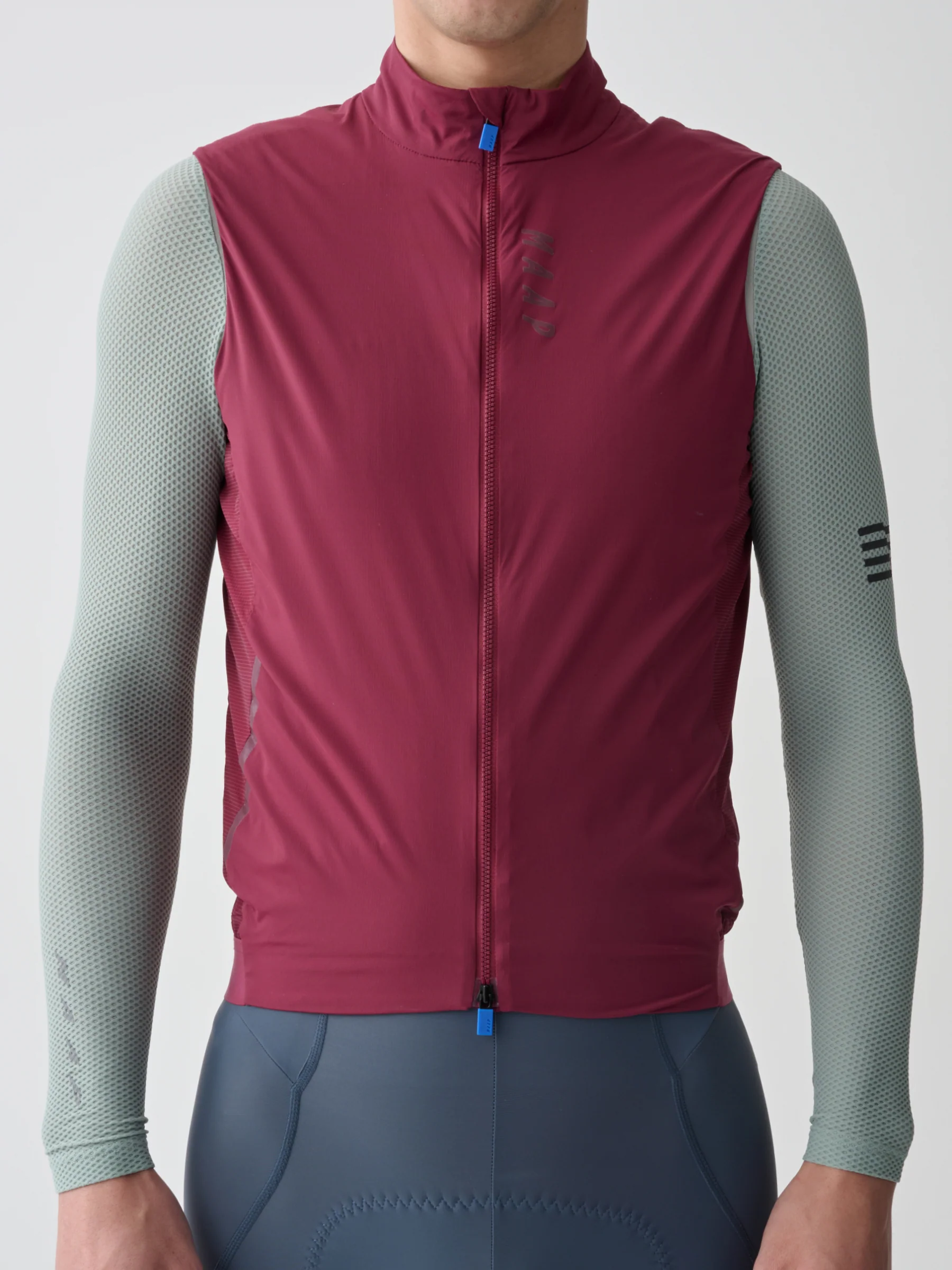 MAAP Flow Men's Insulated Vest Dark Plum - Image 4