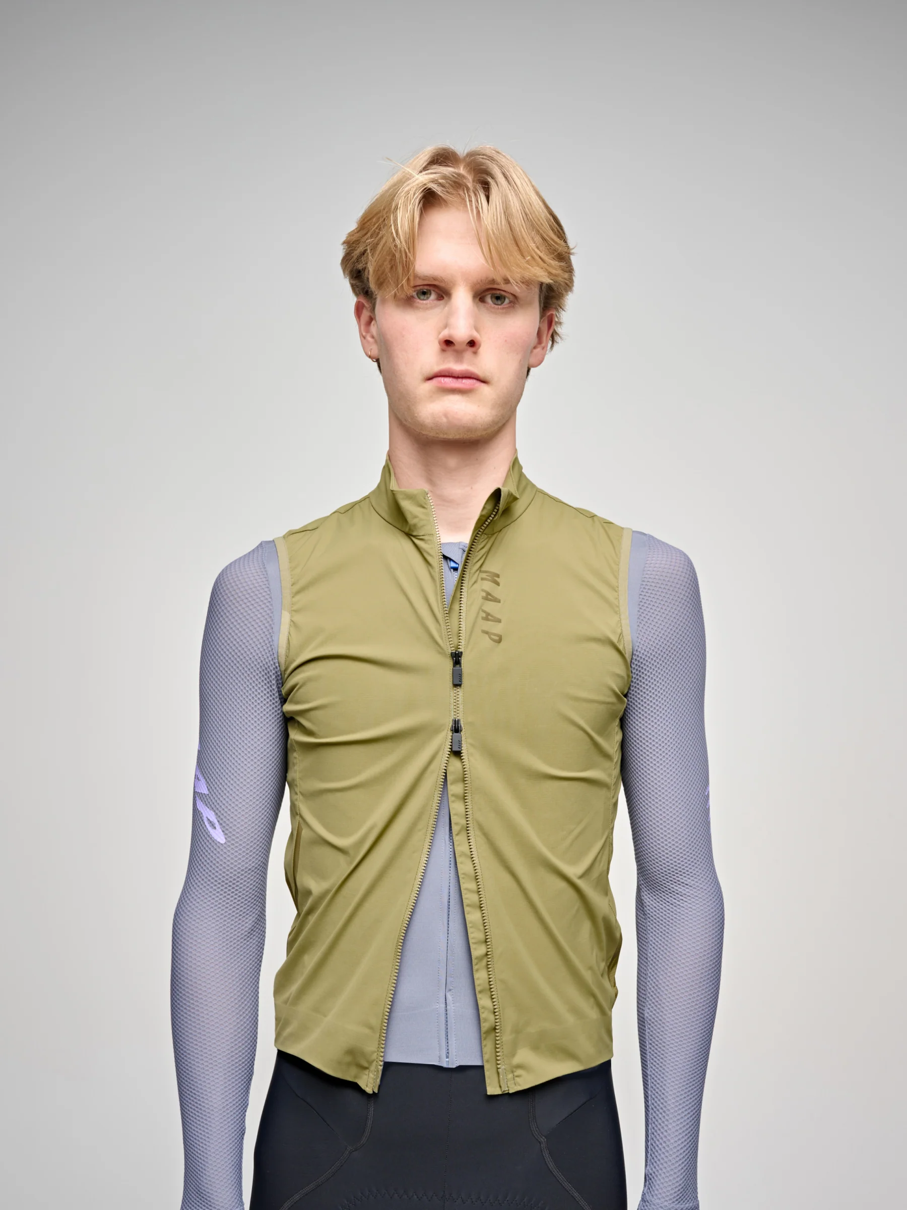 MAAP Men's Flow Vest Dark Ore - Image 2