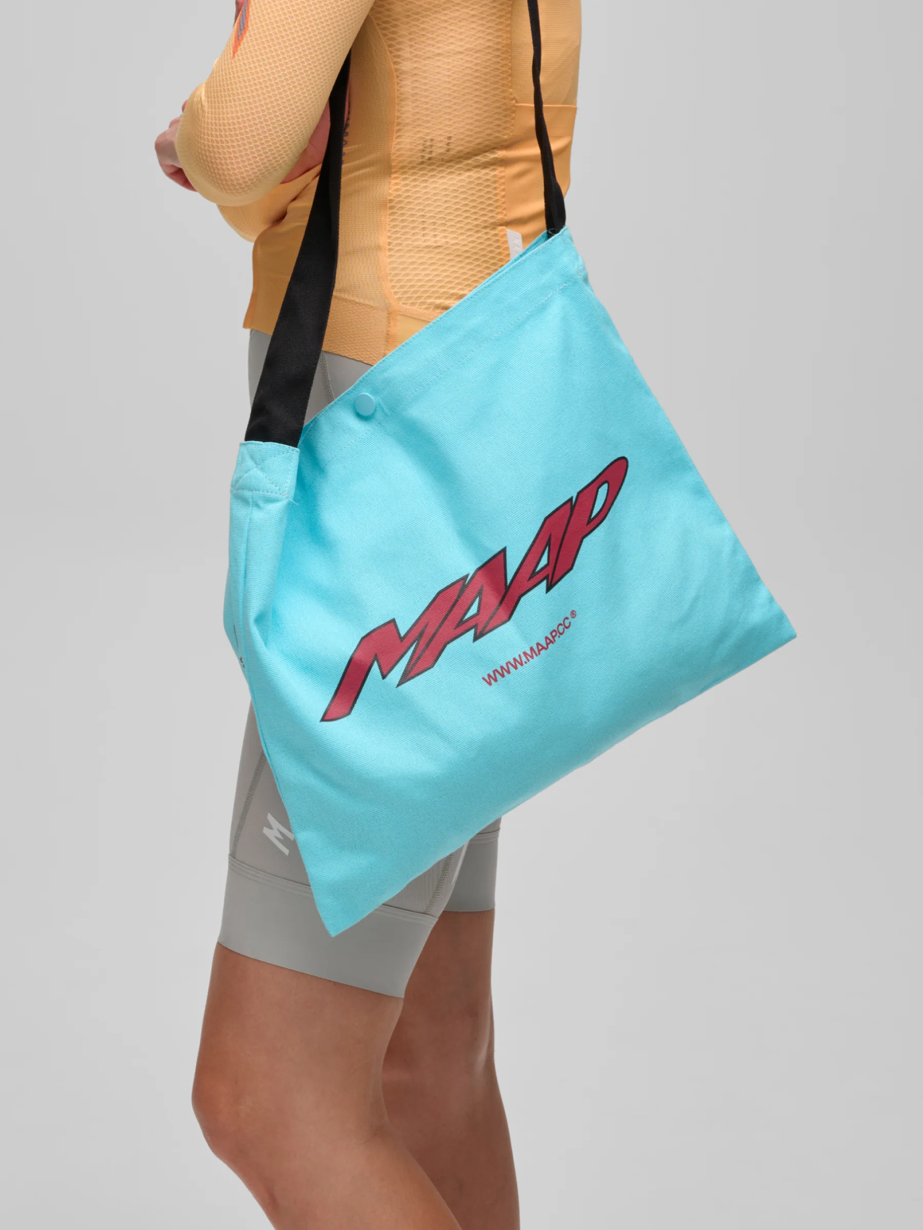 MAAP Pulse Musette Cerulean/Scarlet - Image 4
