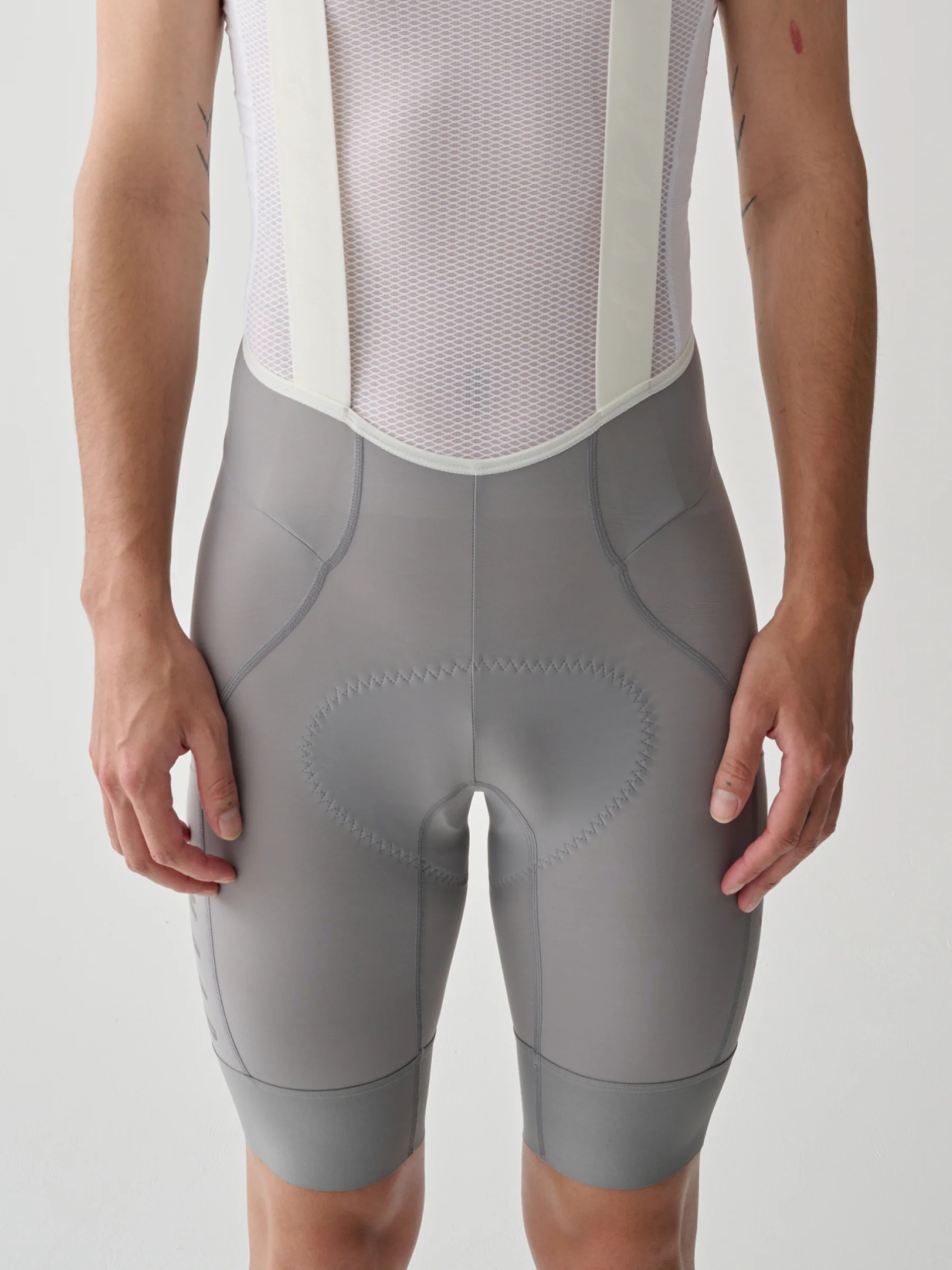 MAAP Team Evo Men's Cargo Bib Shorts Titanium - Image 4