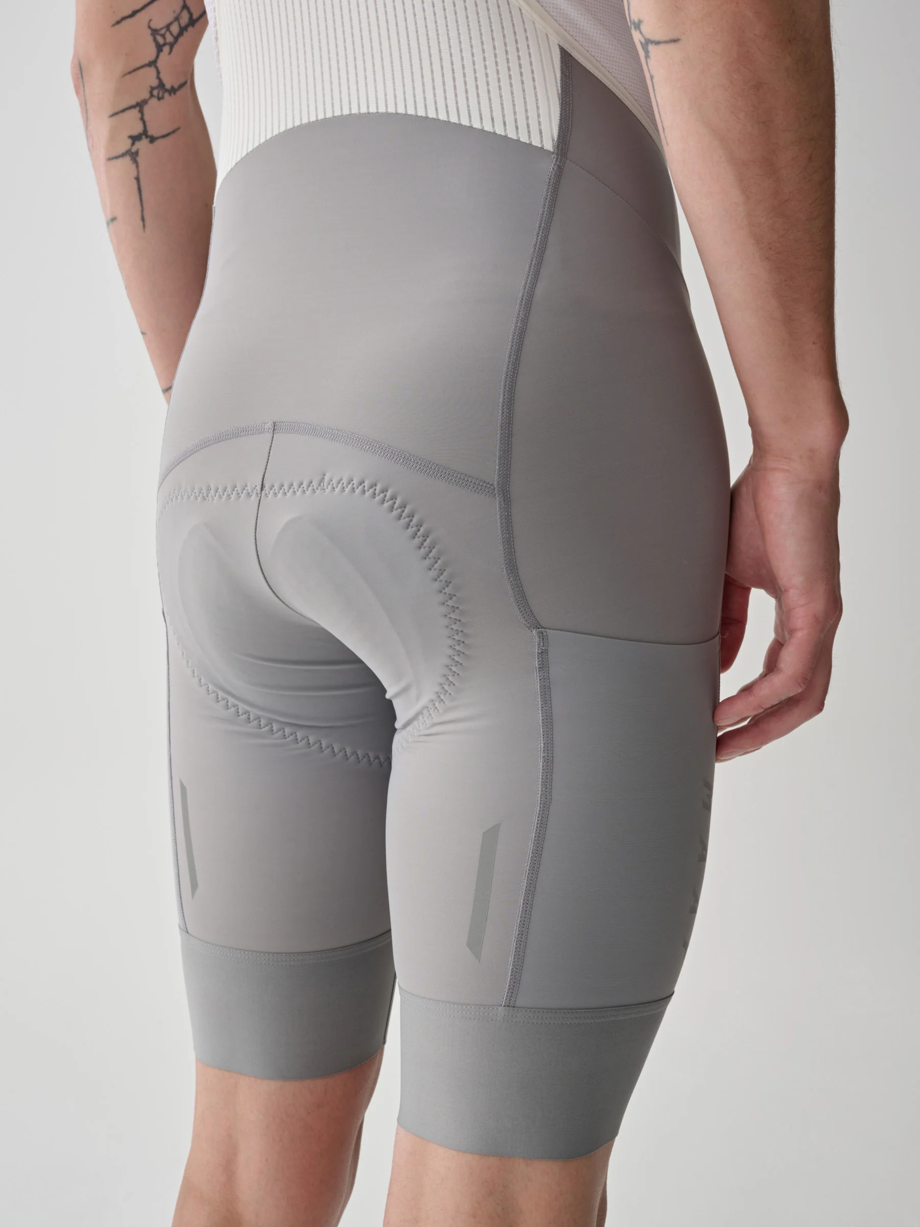 MAAP Team Evo Men's Cargo Bib Shorts Titanium - Image 5