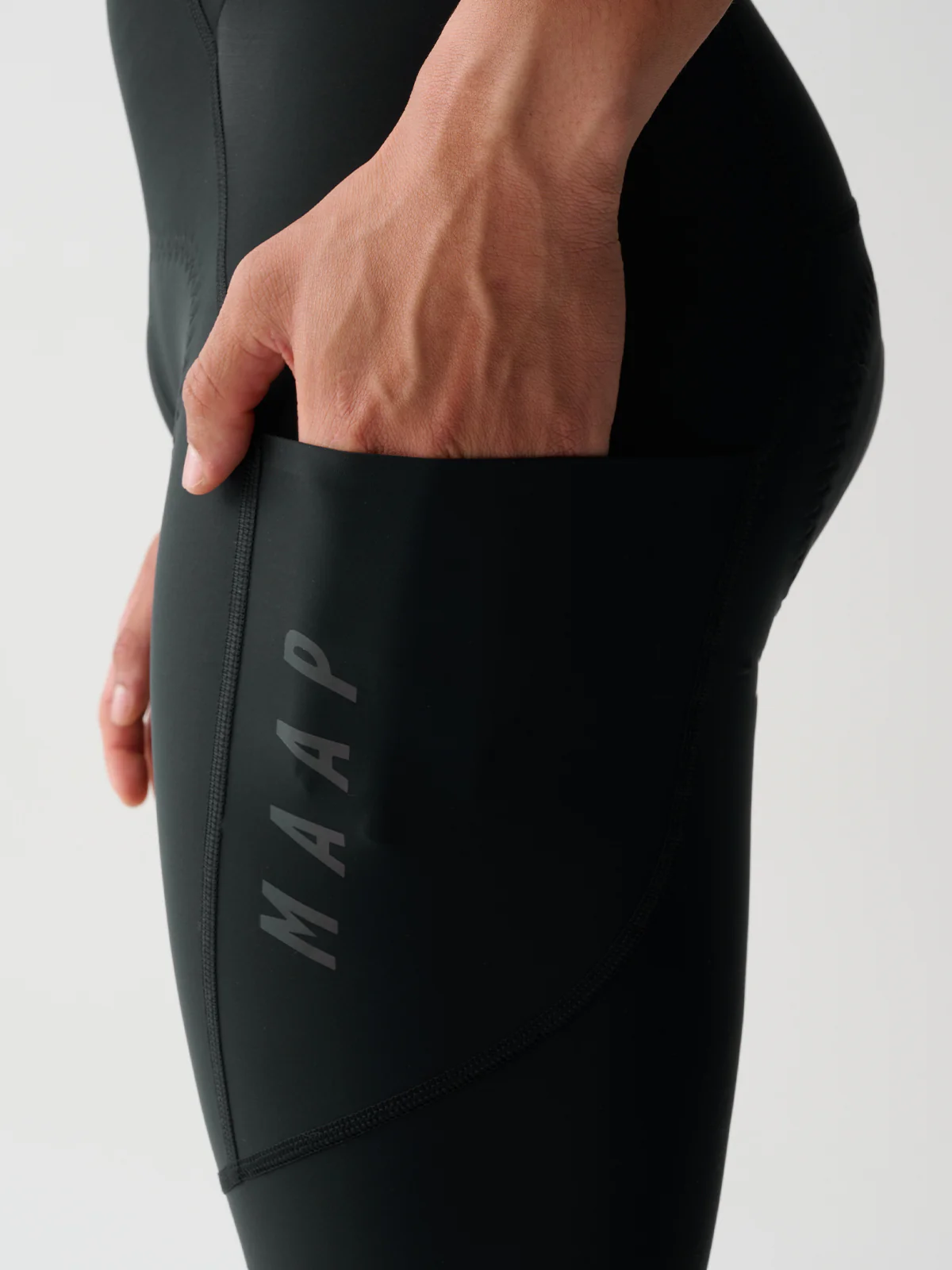 MAAP Team Evo Men's Cargo (Non-Thermal) Tights Black/Black - Image 4