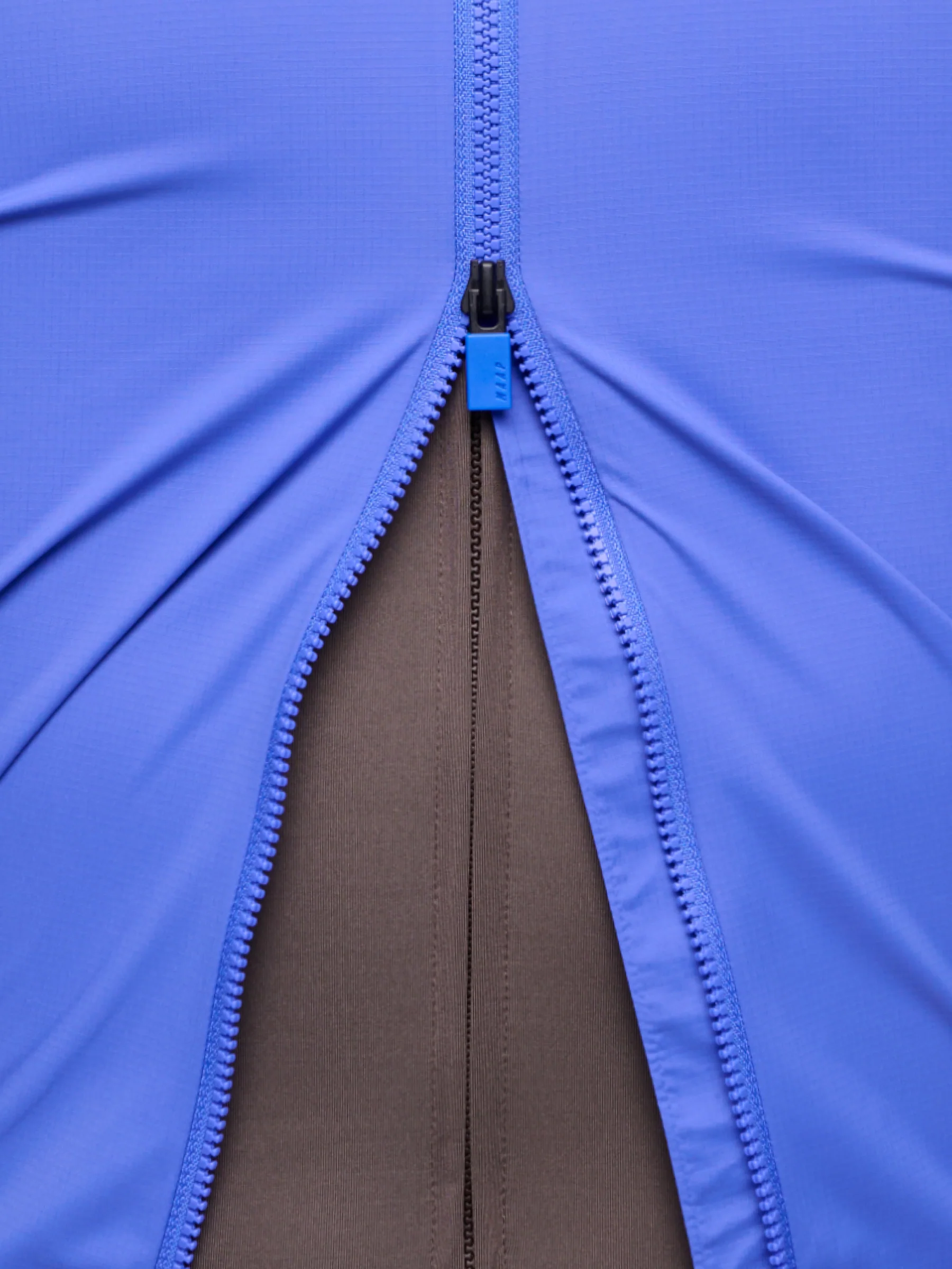 MAAP Women's Flow Vest Amparo Blue - Image 7