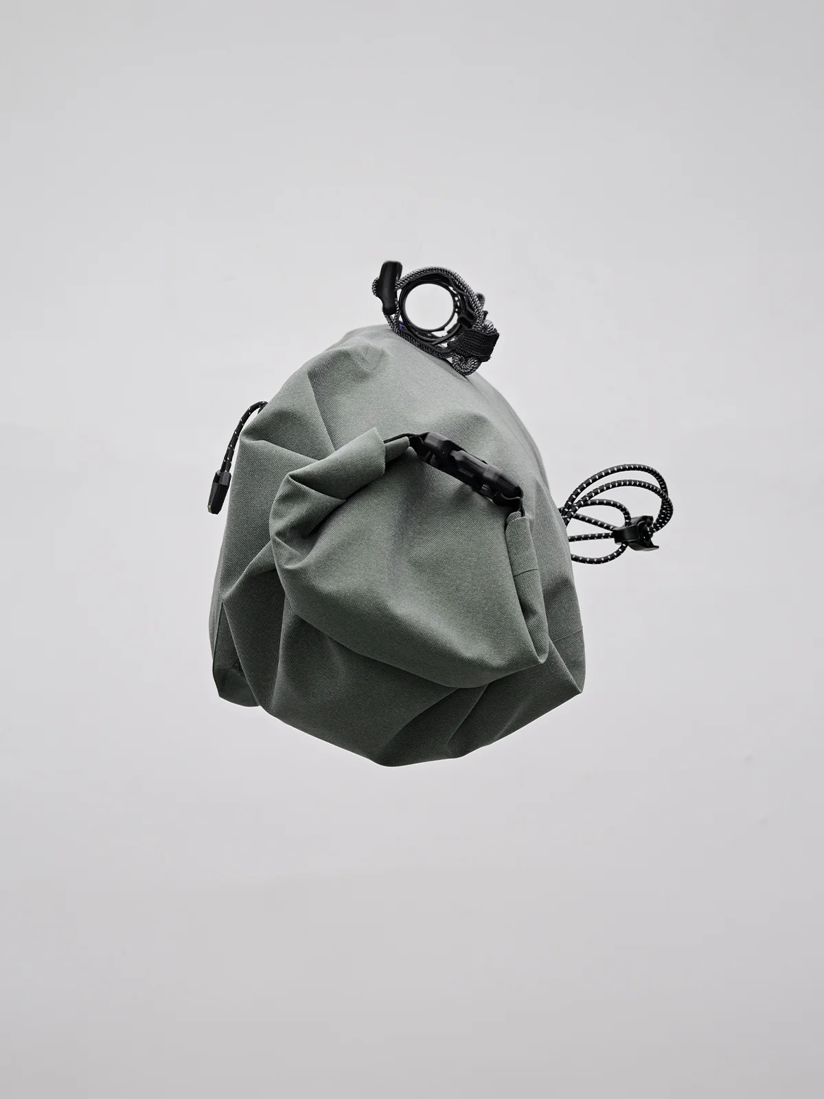 MAAP x Apidura Handlebar Pack - Image 3