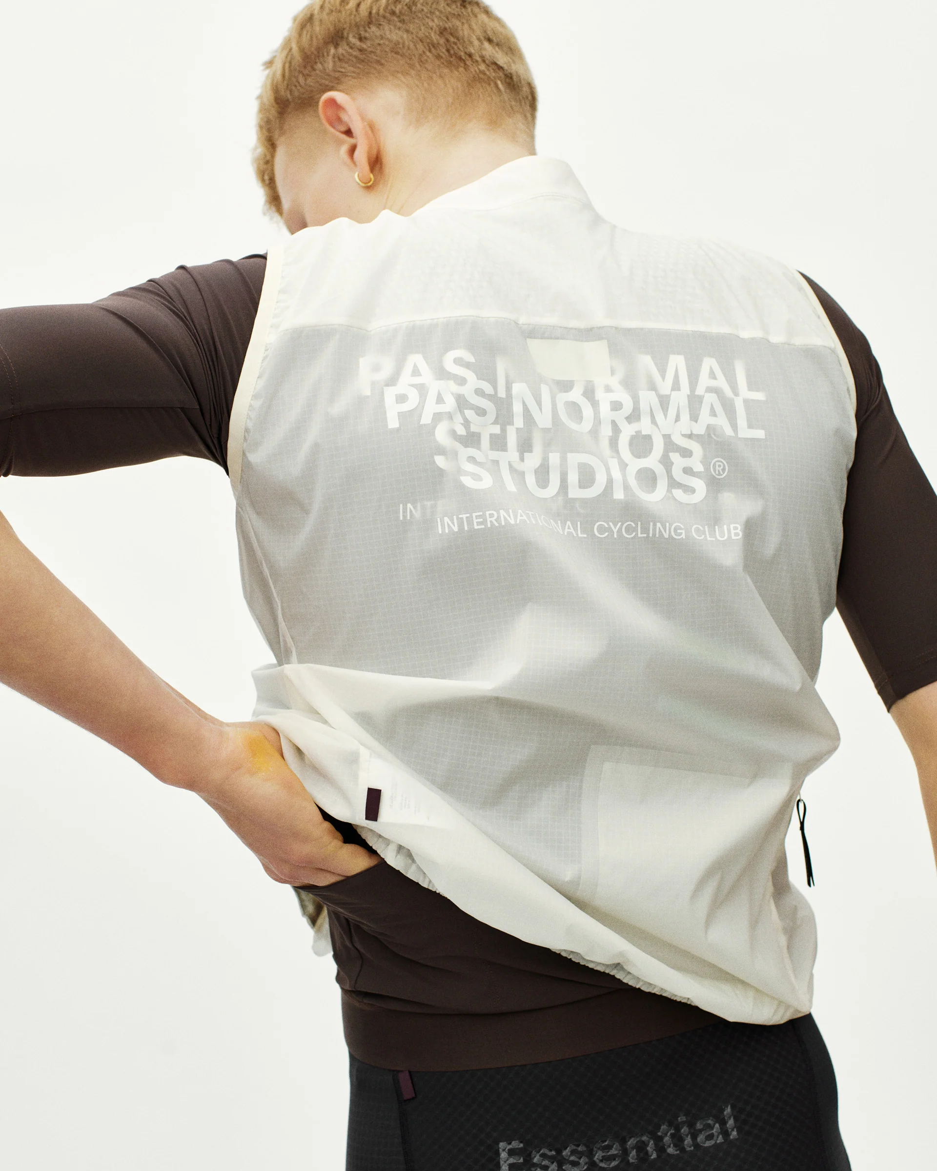 PNS Essential Men's Insulated Gilet Off White - Image 6