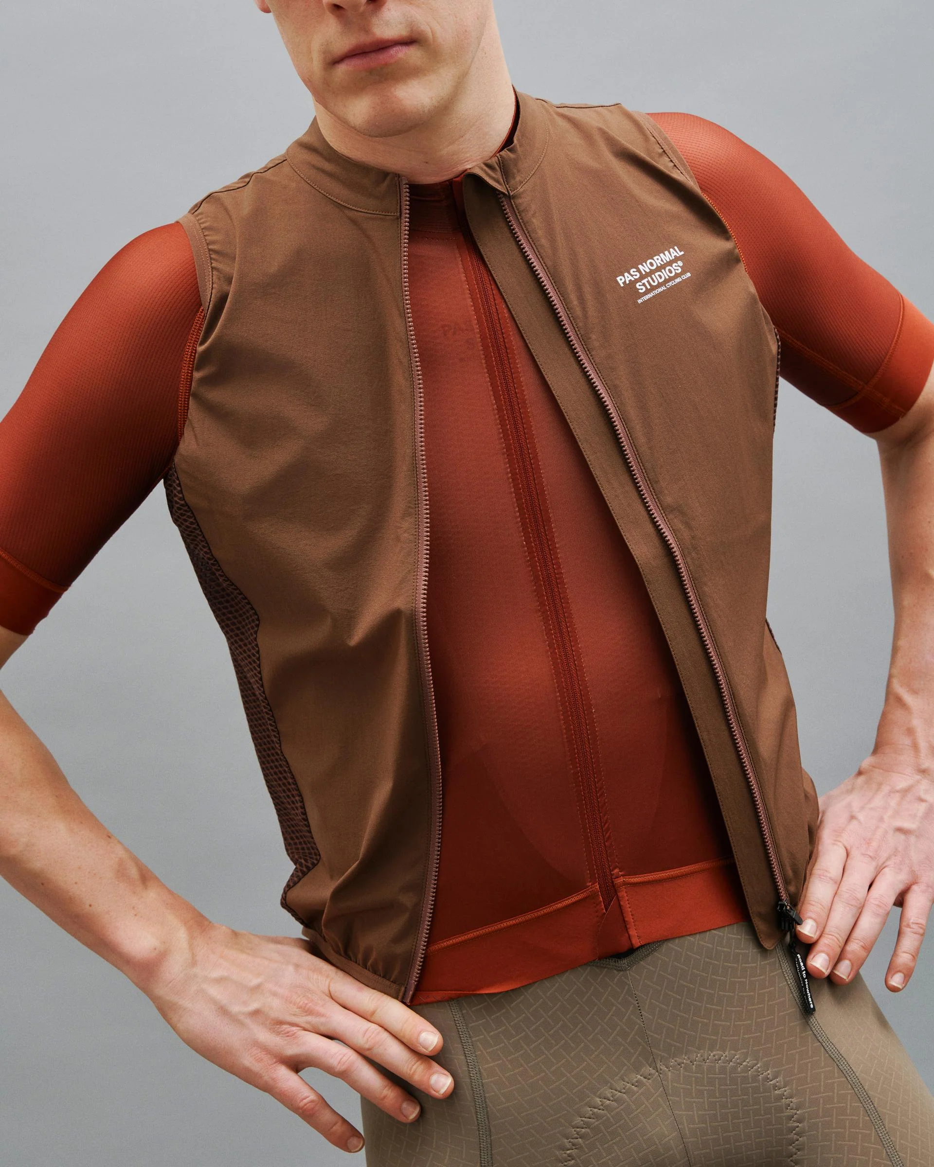 PNS Mechanism Men's Stow Away Gilet Bronze - Image 4