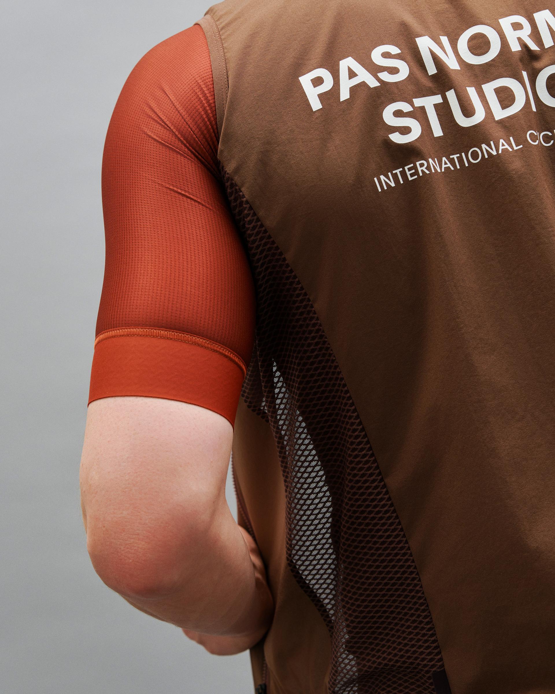 PNS Mechanism Men's Stow Away Gilet Bronze - Image 6