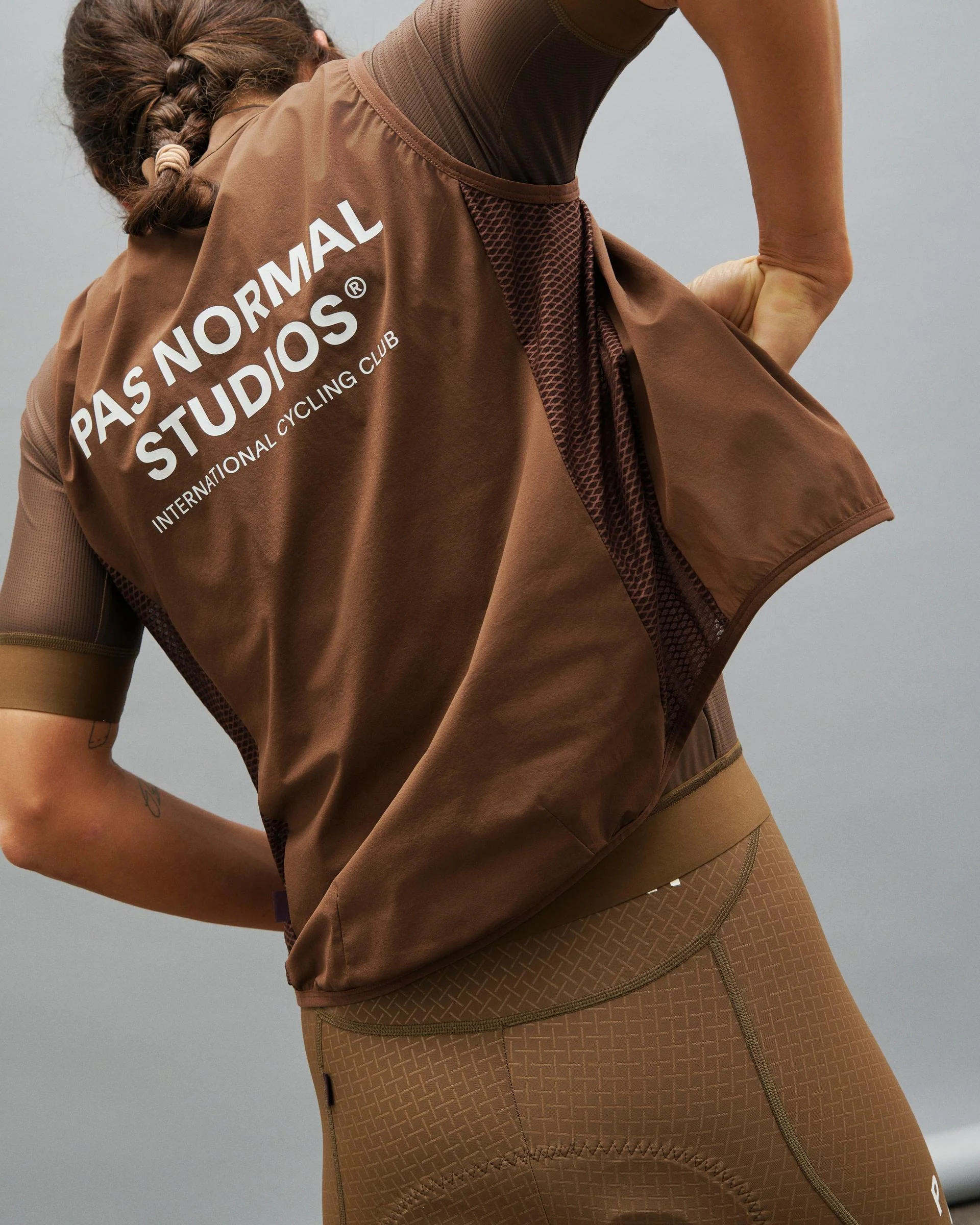 PNS Mechanism Women's Stow Away Gilet Bronze - Image 7