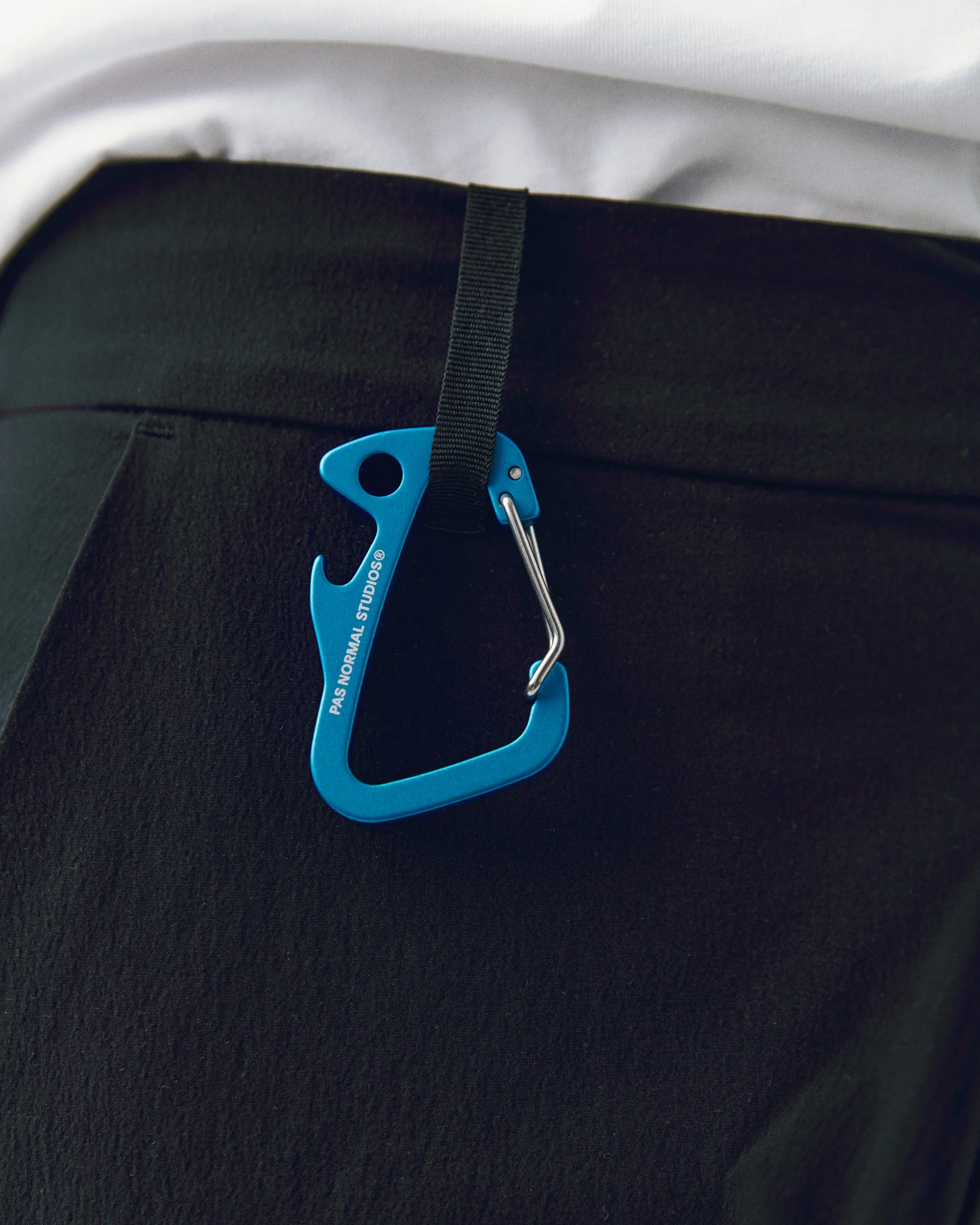 PNS Off-Race Branded Carabiner Ocean Blue - Image 2