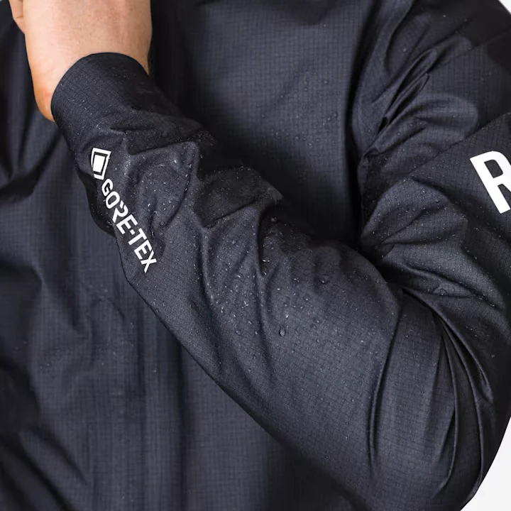 Rapha Pro Team Men's Gore-Tex Lightweight Rain Jacket Black Charcoal - Image 6